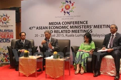  ASEAN discuss Post-2015 Economic Vision by 2025
