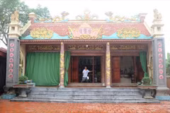 Thanh Hoa: Unique temple worships intact whale skeleton 