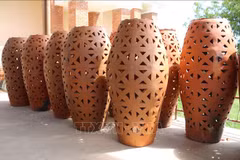 Promoting ethnic Cham craft trade villages