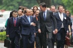 Gov't leader welcomes Netherlands PM