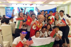 Vietnam Summer Camp ends in warm atmosphere 