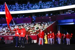 Vietnamese delegation marches at Tokyo Olympics opening ceremony