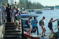 Tour guides get by in wake of COVID-19