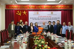 UNFPA presents over 5,700 dignity kits to Vietnamese women 