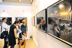 Noted Israeli photographer shows off works in capital