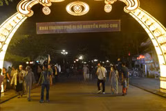 Hoi An ancient town opens new walking street 