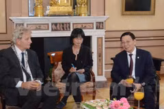 Hanoi, Amsterdam beef up cooperation