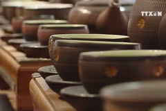 Bat Trang in the spotlight of Hanoi craft village tourism