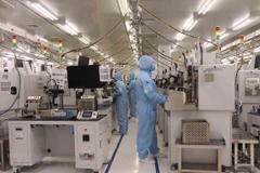 Workers urged to strive to adapt to smart businesses