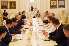 At the meeting between Chief Justice of the Supreme People’s Court Nguyen Hoa Binh and Chairwoman of the Russian Supreme Court Irina Podnosova. (Photo: VNA)