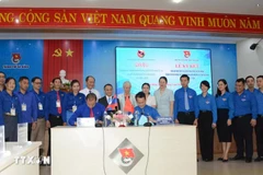 The Da Nang chapter of the Ho Chi Minh Communist Youth Union (HCMCYU) and the Salavan chapter of the Lao People’s Revolutionary Youth Union signs a memorandum of understanding (MoU) on cooperation for 2024-2029 period on July 17. (Photo: VNA)