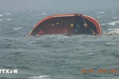 the capsized MT Terra Nova oil tanker off Manila Bay on July 25 (Photo: MSN/VNA)