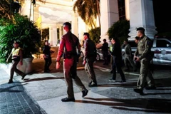 Thai police come to the site on July 16 (Photo: Getty Images/VNA)