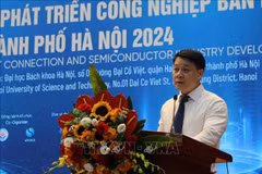 Nguyen Tran Quang, Deputy Director of the Hanoi Investment, Trade and Tourism Promotion Centre, speaks at the event (Photo: VNA)