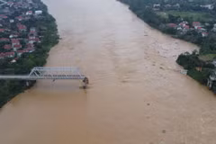 273 reported dead, missing, or injured due to storms and floods