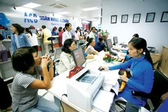 November loan rate slides to 9.3 percent 