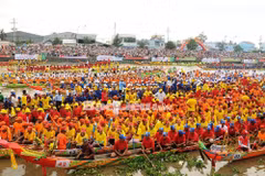 Khmer people prepare for moon worship festival