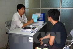 New handbook on HIV/AIDS treatment released
