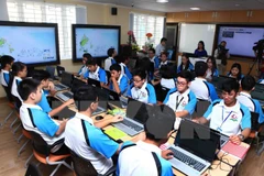 IT-based class piloted at Hanoi’s high school