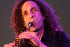 Saxophonist Kenny G performs in Hanoi 