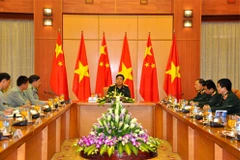  Vietnam, China look towards stronger defence ties 