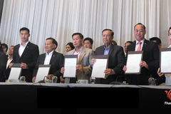 Thai election: Pheu Thai forms alliance with six pro-democracy parties
