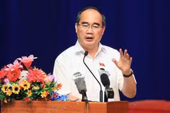 Community reports help HCM City tackle officials’ violations