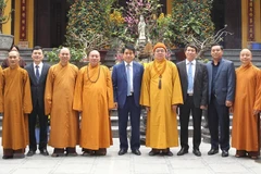 Hanoi leader extends Tet greetings to Vietnam Buddhist Sangha