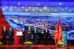 Hai Phong Port’s workers honoured with Labour Order