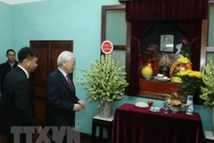 Party chief pays tributes to President Ho Chi Minh ahead of Tet