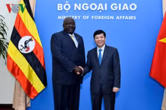 Diplomatic officials seek measures to boost Vietnam-Uganda ties