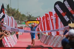 German, British athletes triumph at Techcombank Ironman Championship