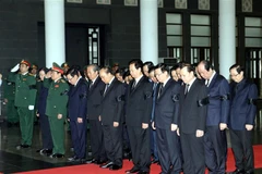 Nation pays homage to former President Le Duc Anh