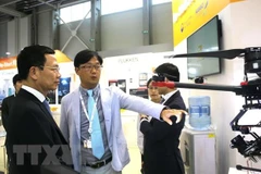 Vietnam welcomes overseas Vietnamese intellectuals in Hungary 