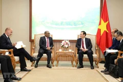 Vietnam aims to tighten ties with South Africa, Nigeria