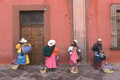 Photos show landscape, people of Mexico, Vietnam