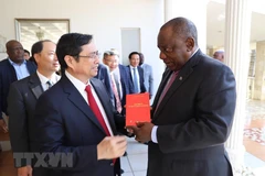 Parties of Vietnam, South African forge ties