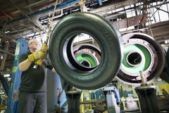 UK Dunlop to build aircraft tyre plant in Indonesia