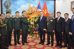 Vietnam congratulates Laos on army’s 70th anniversary