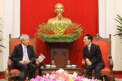 Party official welcomes Singaporean Deputy PM
