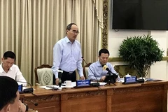 Smartphone use, internet access critical to building ‘smart’ HCM City