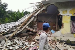 Indonesia: agencies calm public about tsunami threat 