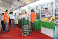 Technology fair, innovative startup festival open in Can Tho