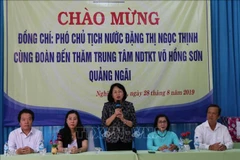 Vice President visits centre for disabled children in Quang Ngai