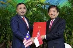 Train project linking Singapore, Malaysia suspended