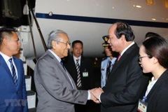 Malaysian Prime Minister begins official visit to Vietnam