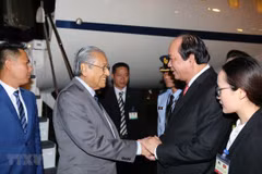 Malaysian Prime Minister begins official visit to Vietnam