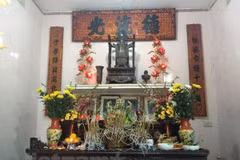 Ancestor worship reminds people of their roots 