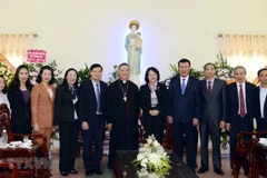 Vice President delivers Christmas greetings to Bui Chu diocese