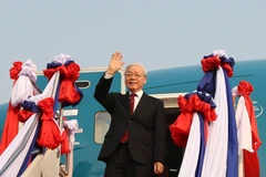 Top Vietnamese leader begins official friendly visit to Laos